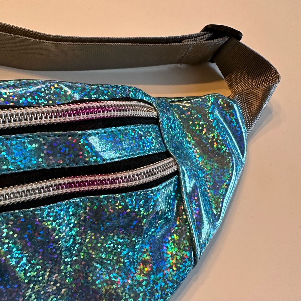 Sparkly blue Fanny pack